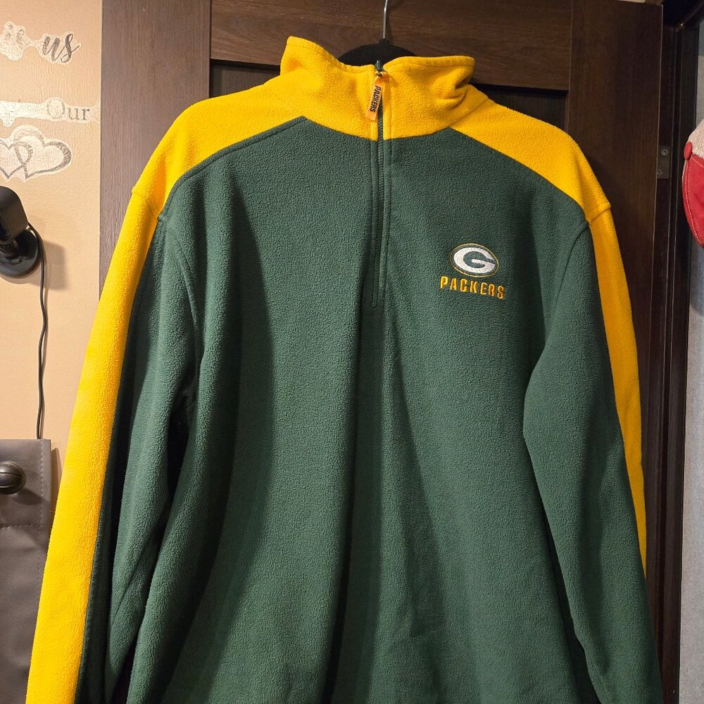 Men's NFL Team Apparel size Large Quarter zip Pullover